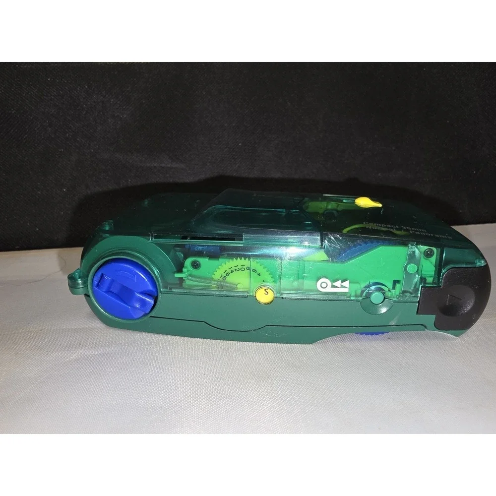 Jazz 207 Compact 35mm Film Camera Panorama Setting Built-In Flash 27mm Green